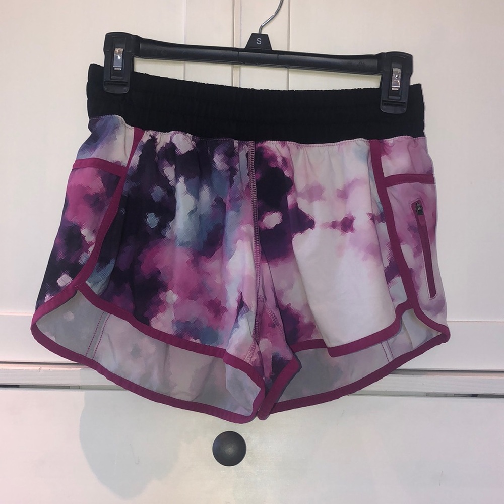 Lululemon Tracker Shorts Pixie Size 6